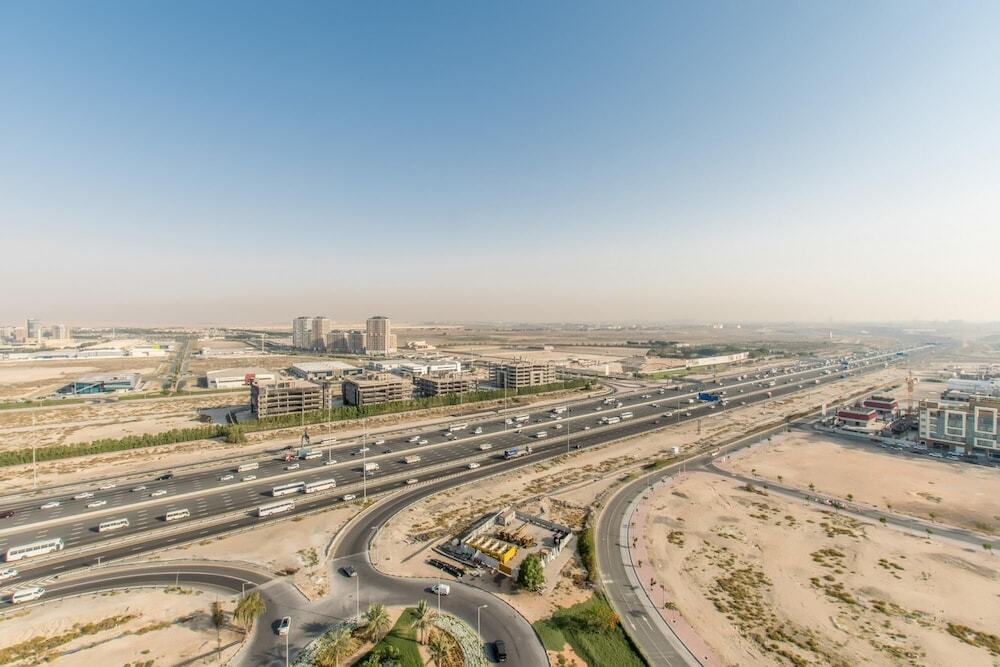 Дубай: Al Barsha South - JVT - Al Jawhara Tower 1506