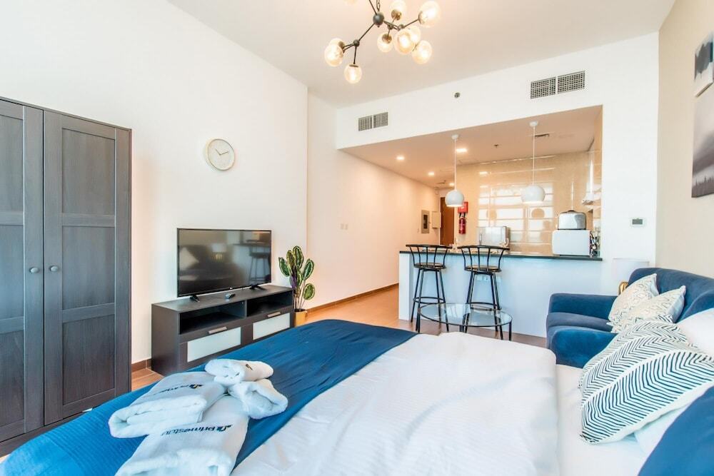 Дубай: Al Barsha South - JVT - Al Jawhara Tower 1506