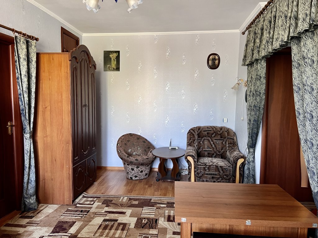 Евпатория: Апартаменты в центре Евпатории