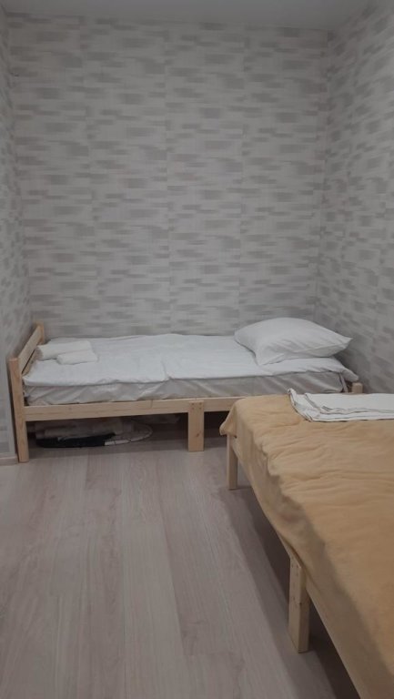 Октябрьский: Апартаменты в центре рп Октябрьский