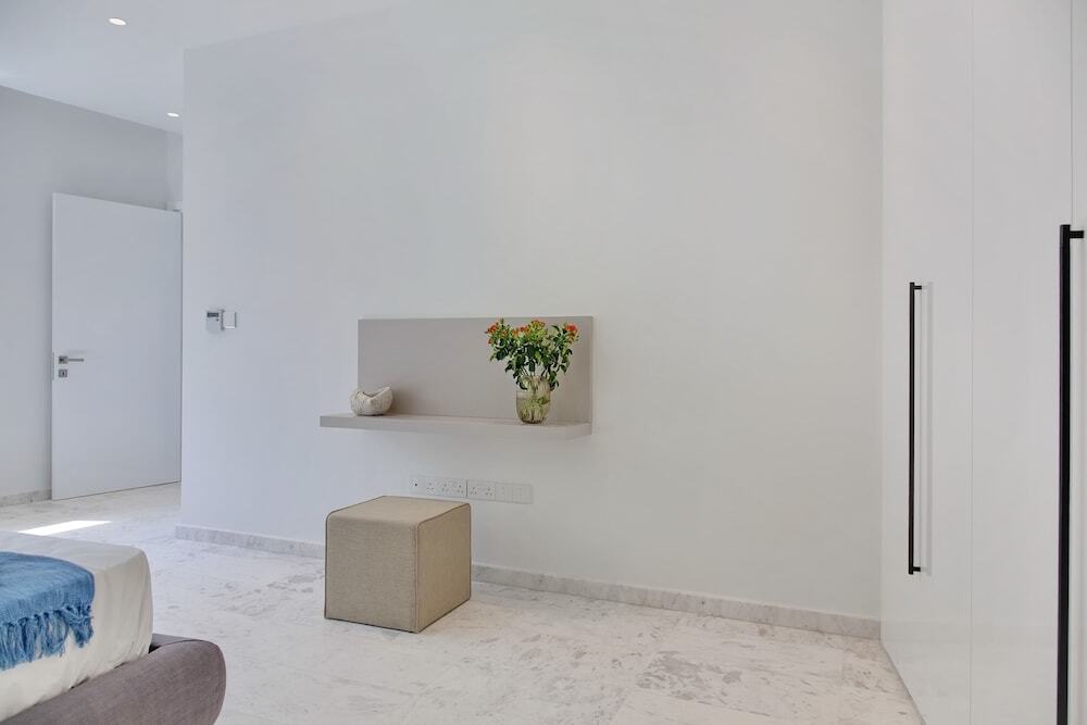 Айя-Напа: Pearl Beachfront Villa