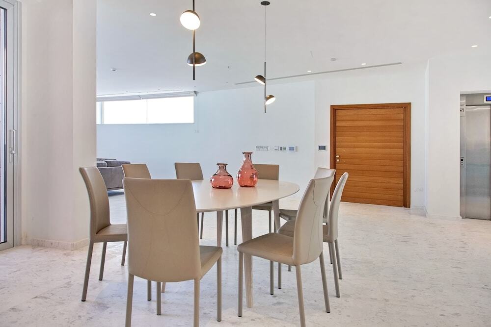 Айя-Напа: Pearl Beachfront Villa
