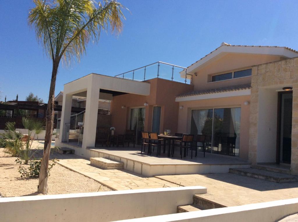 Полис Хрисохус: Dream House Latchi Villa
