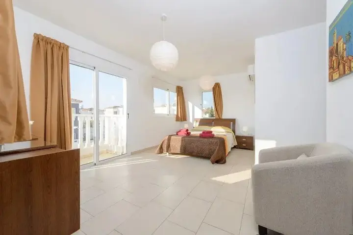 Айя-Напа: Villa Cornelia
