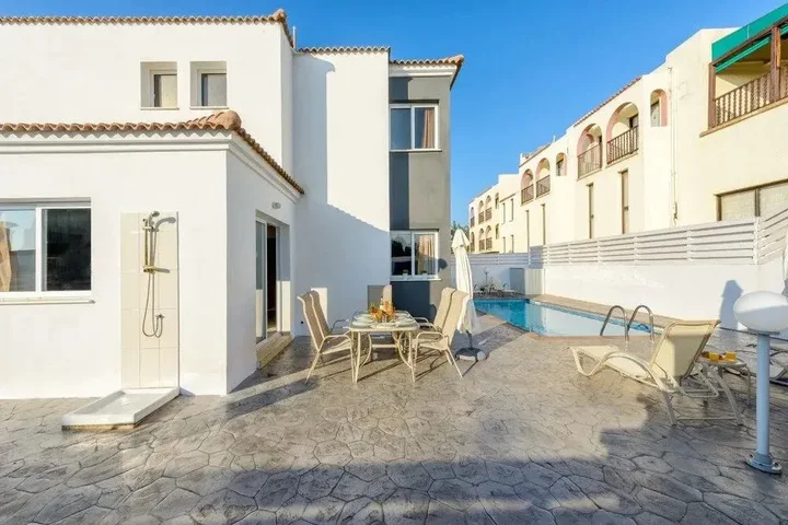 Айя-Напа: Villa Cornelia