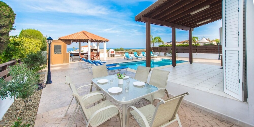 Паралимни: Oceanview Luxury Villa 116