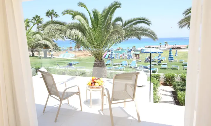 Протарас: Odessa Beach Hotel