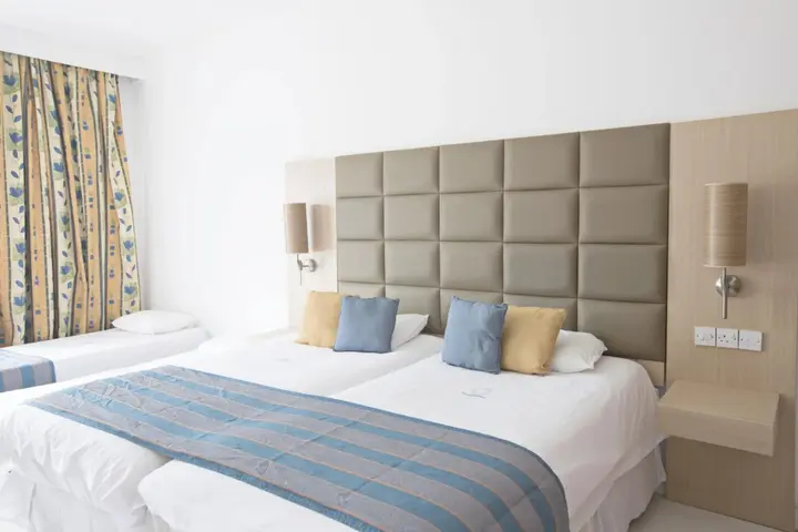 Протарас: Odessa Beach Hotel