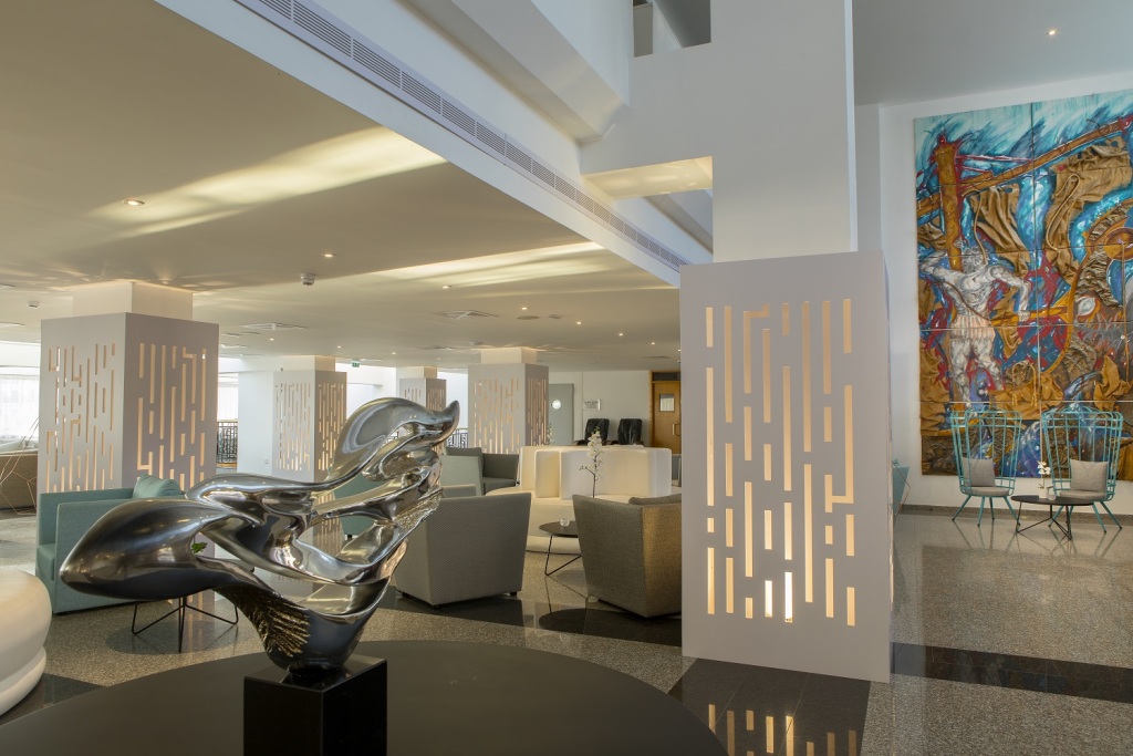 Протарас: Odessa Beach Hotel