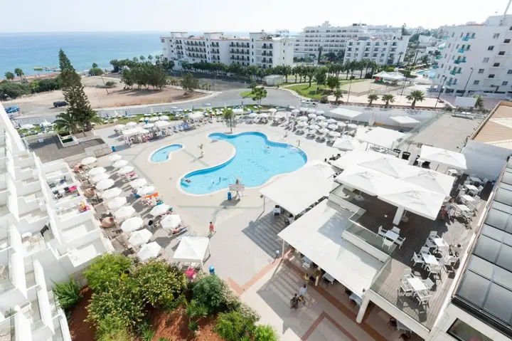 Протарас: Odessa Beach Hotel
