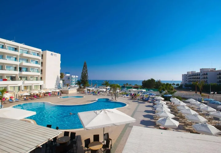 Протарас: Odessa Beach Hotel