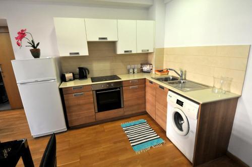 Ларнака: Ithaki Phinikoudes Apartment No. 105
