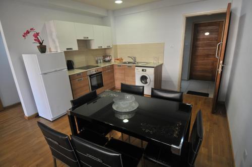 Ithaki Phinikoudes Apartment No. 105 — фото 5