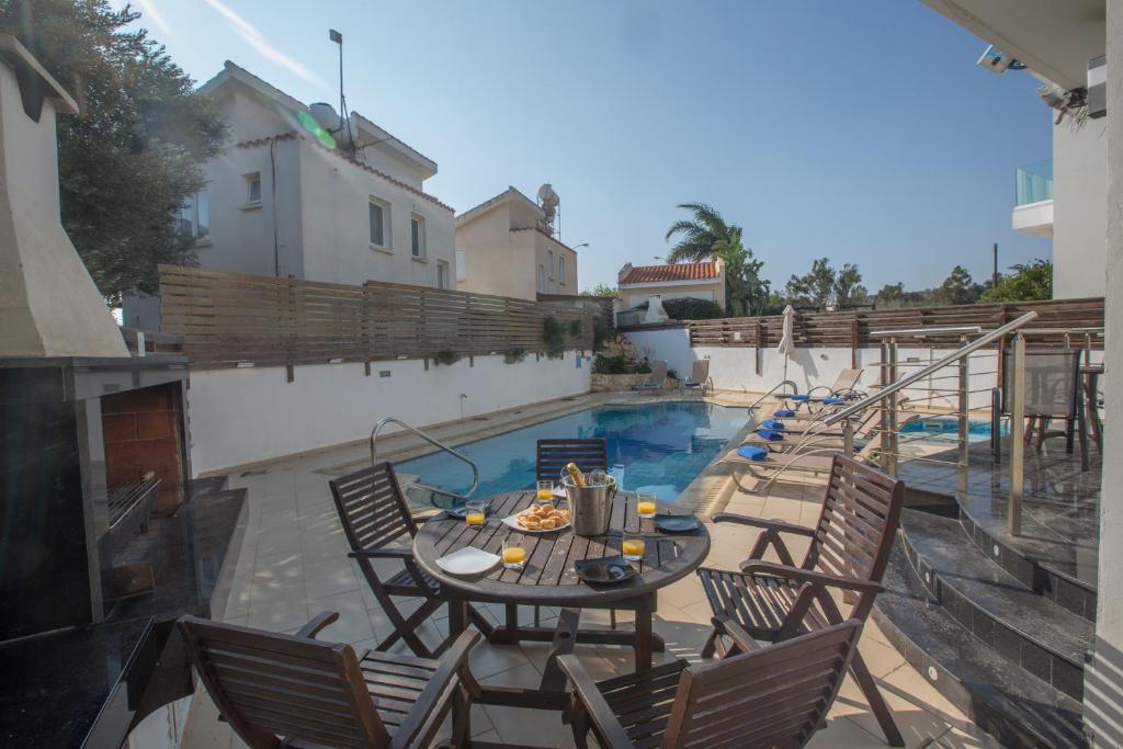 Протарас: Mesogeios Villa 2