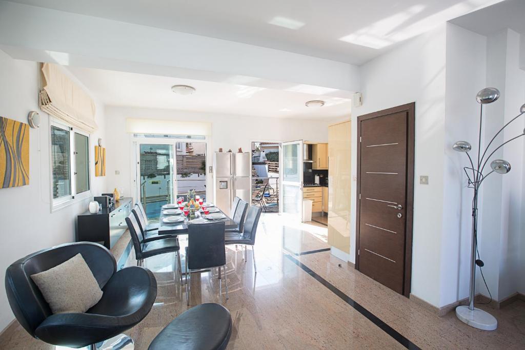 Протарас: Mesogeios Villa 2