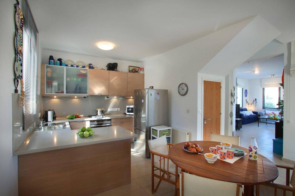 Айя-Напа: Villa Napa Pearl