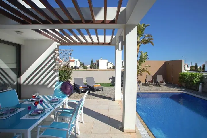 Айя-Напа: Villa Napa Pearl