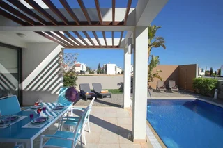 Айя-Напа: Villa Napa Pearl