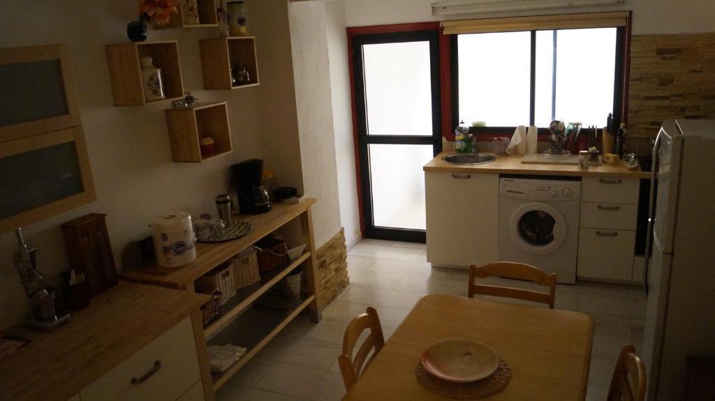 Destalo Court Larnaca Apartment — фото 3