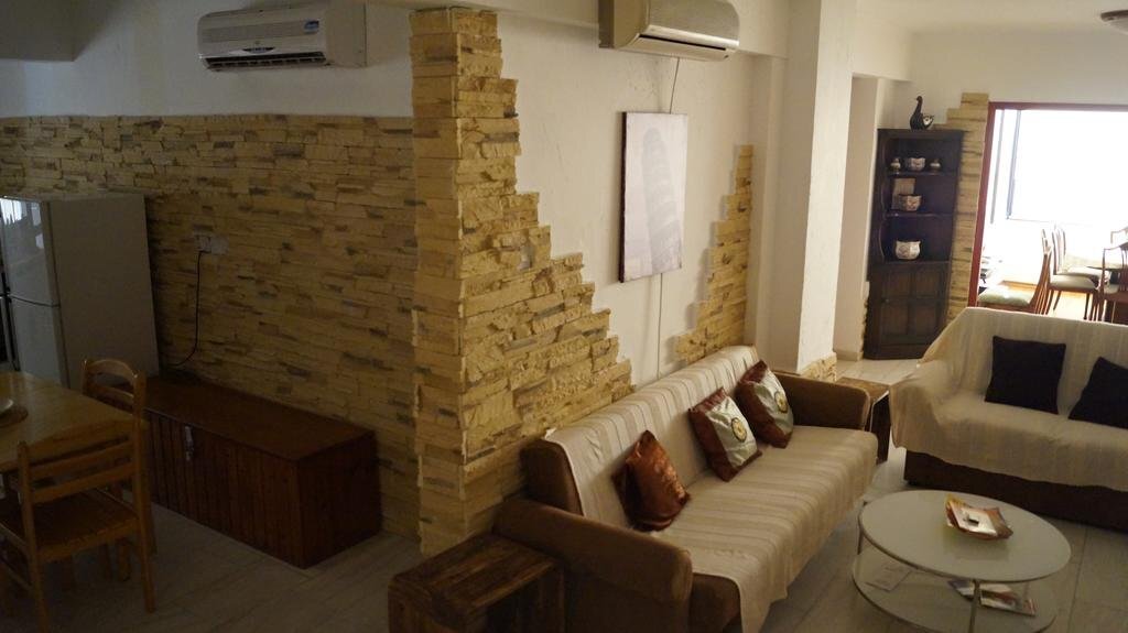 Destalo Court Larnaca Apartment — фото 2