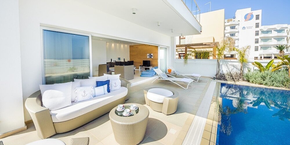 Протарас: Rent Private Villa 100