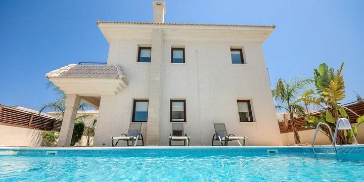 Паралимни: Oceanview Villa 080