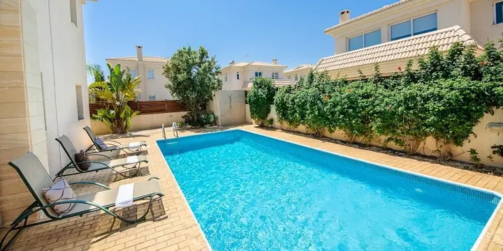 Паралимни: Oceanview Villa 080