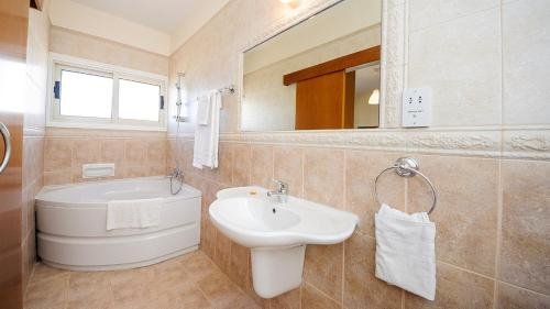 Протарас: Rent Private Villa 196