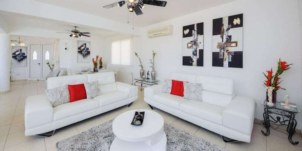 Протарас: Oceanview Villa 113