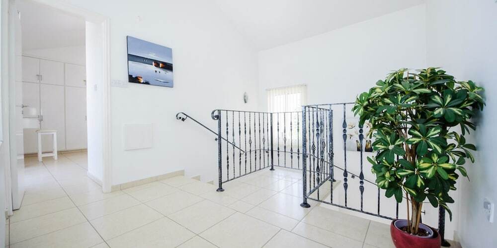 Протарас: Oceanview Villa 113