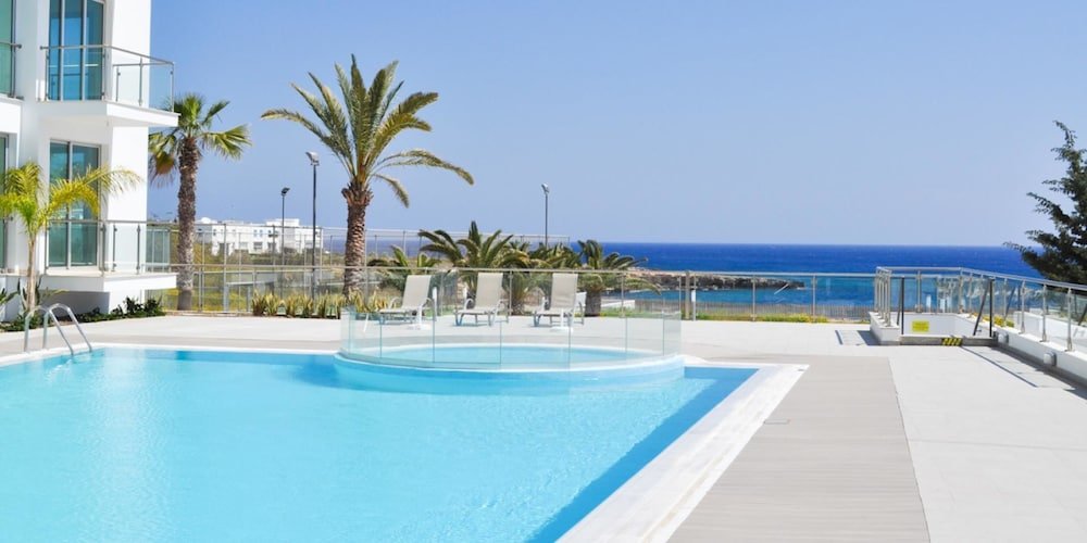 Протарас: Oceanview Apartment 122