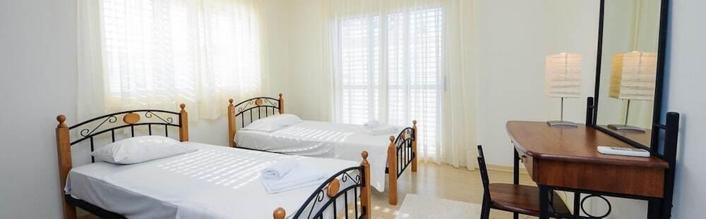 Протарас: Rent Private Villa 015
