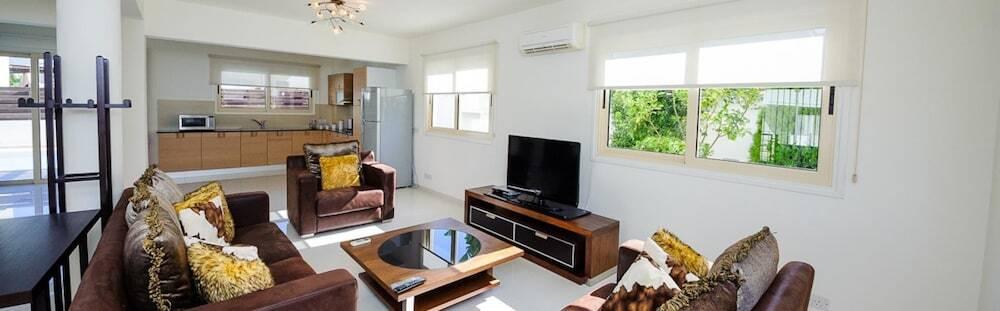 Протарас: Rent Private Villa 015