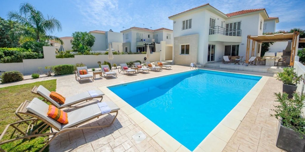 Паралимни: Oceanview Villa 001