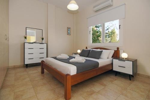 Айя-Напа: Villa Carina