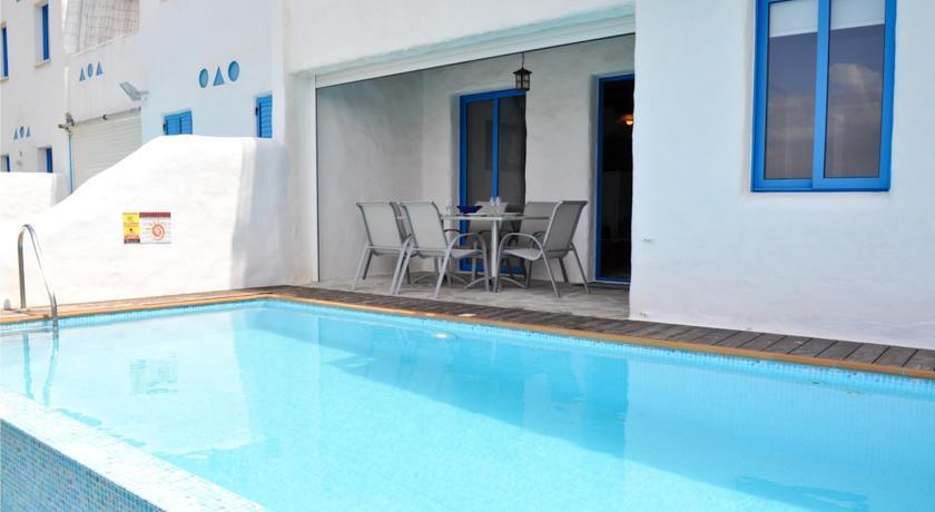 Паралимни: Oceanview Villa 053