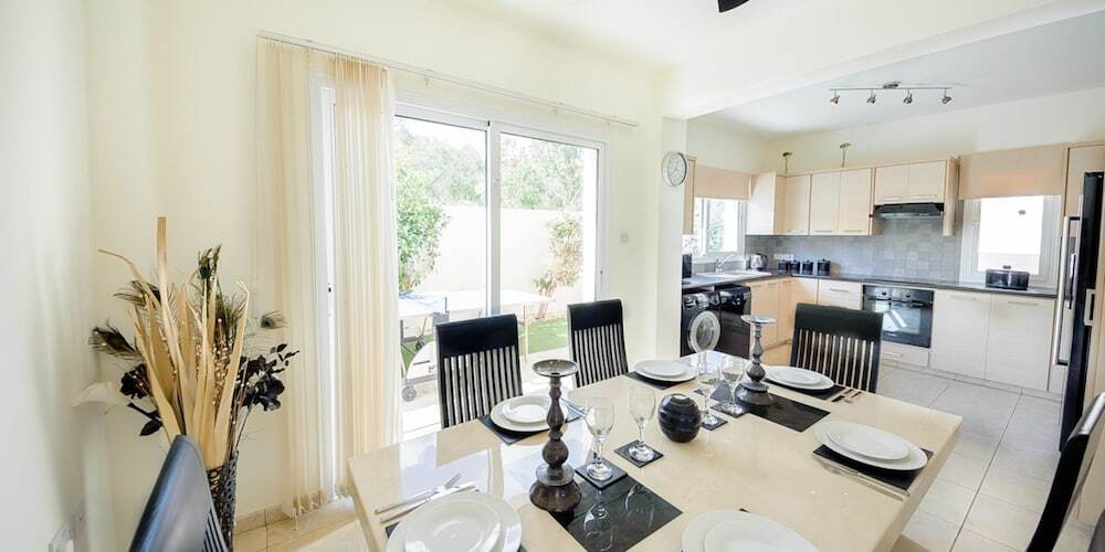 Протарас: Rent Private Villa 045