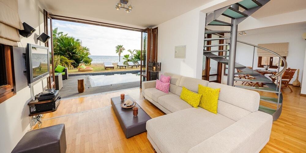 Айя-Напа: Oceanview Luxury Villa 038