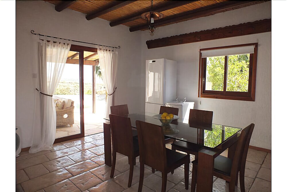 Пейя: Villa Levander