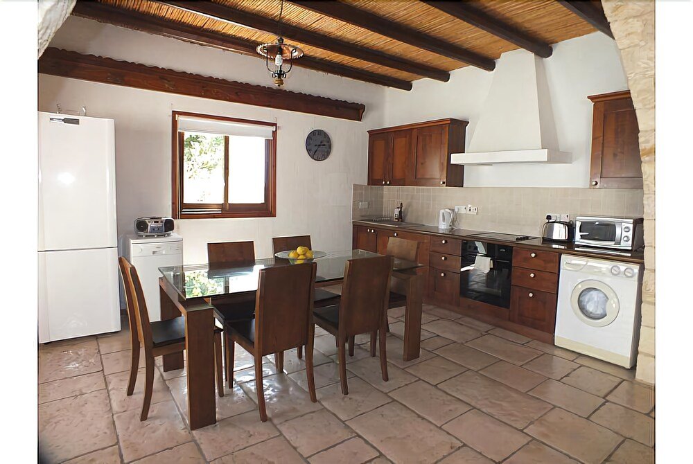 Пейя: Villa Levander