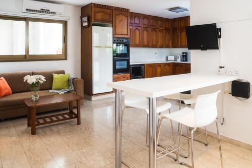 Лимассол: Silver Apartment 3