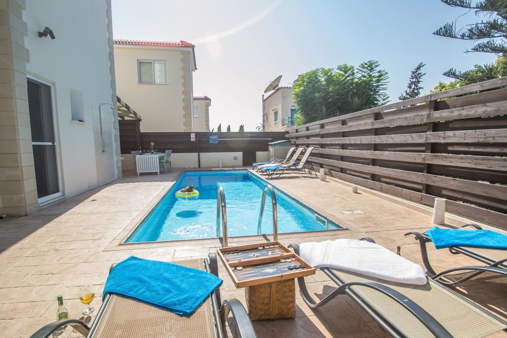 Протарас: Villa Nora