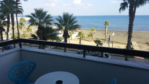 Ларнака: Les Palmiers Sunorama Beach Apartments