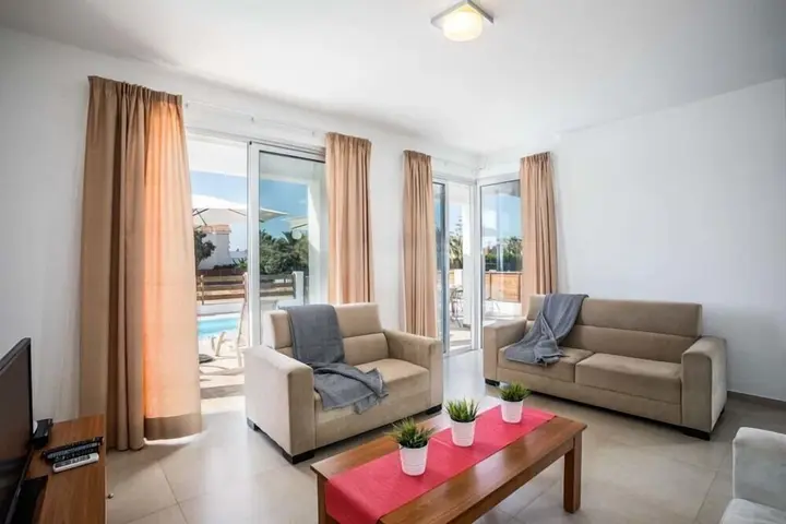 Пейя: Villa White Daisy