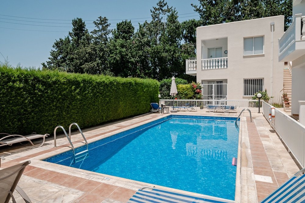 Пафос: Constantia Gardens Apartments