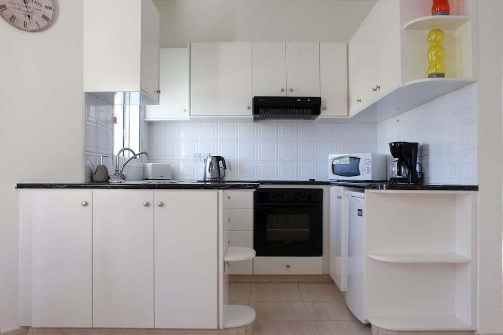 Пафос: Constantia Gardens Apartments
