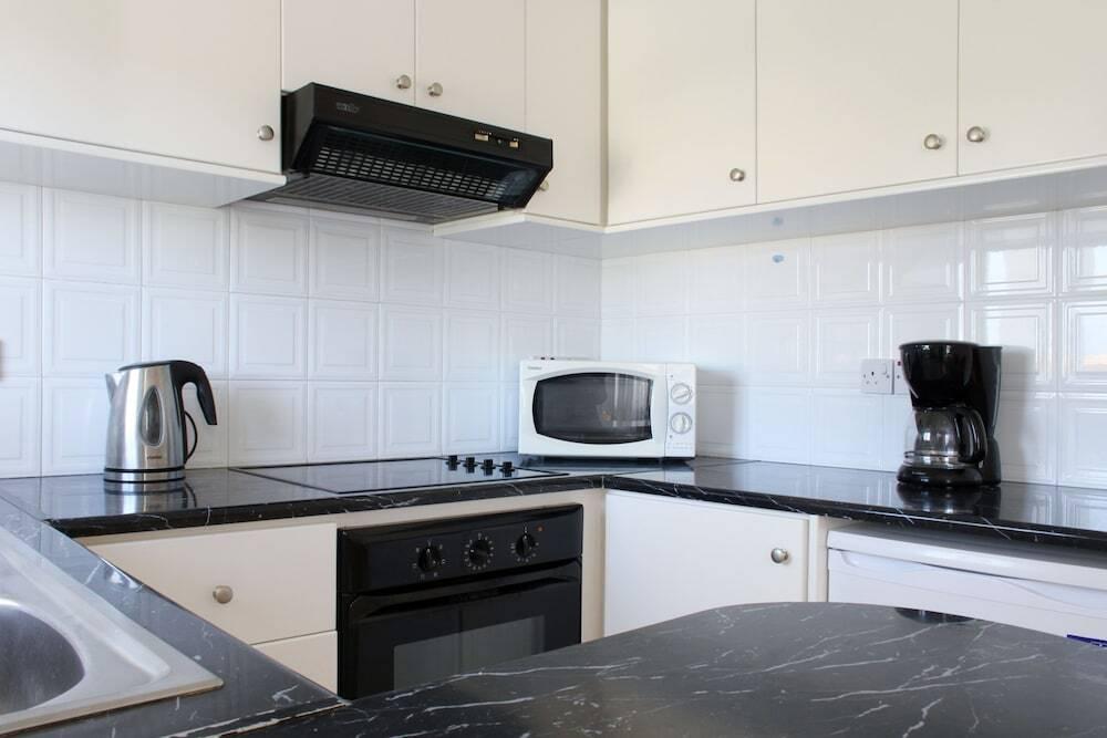 Пафос: Constantia Gardens Apartments