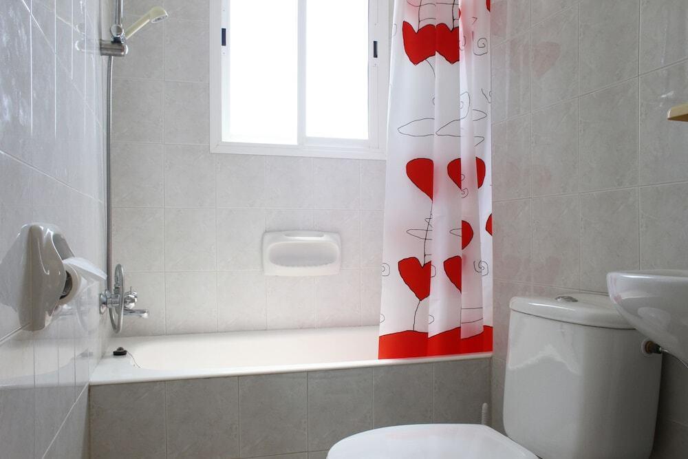 Пафос: Constantia Gardens Apartments