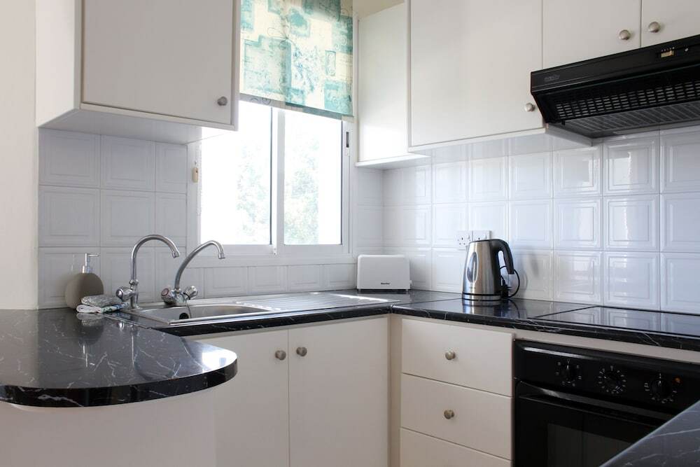 Пафос: Constantia Gardens Apartments