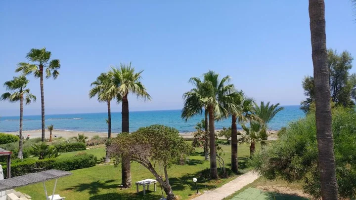 Ларнака: Sandy Beach Apartment 13